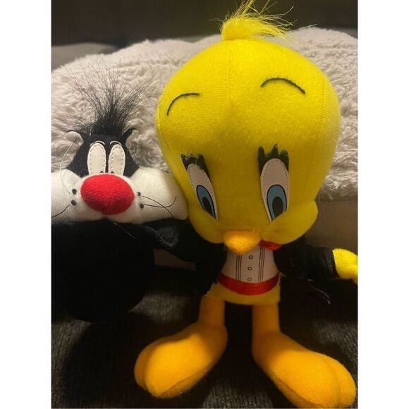 Looney Tunes Kids Yellow Red With Sylvester Hat Tweety Bird Plush Stuffed Toy - Picture 2 of 12